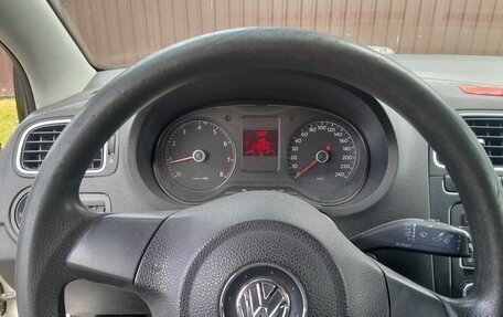 Volkswagen Polo VI (EU Market), 2012 год, 500 000 рублей, 9 фотография
