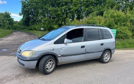 Opel Zafira A рестайлинг, 2000 год, 250 000 рублей, 2 фотография