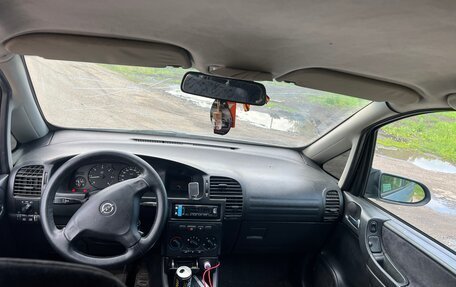 Opel Zafira A рестайлинг, 2000 год, 250 000 рублей, 8 фотография