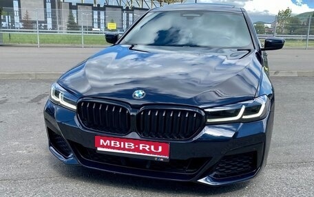BMW 5 серия, 2021 год, 4 600 000 рублей, 2 фотография