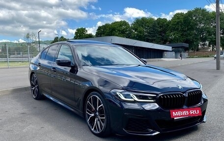 BMW 5 серия, 2021 год, 4 600 000 рублей, 3 фотография