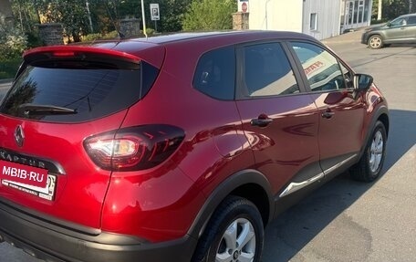 Renault Kaptur I рестайлинг, 2020 год, 1 800 000 рублей, 4 фотография