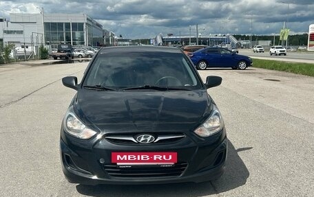 Hyundai Solaris II рестайлинг, 2013 год, 790 000 рублей, 3 фотография