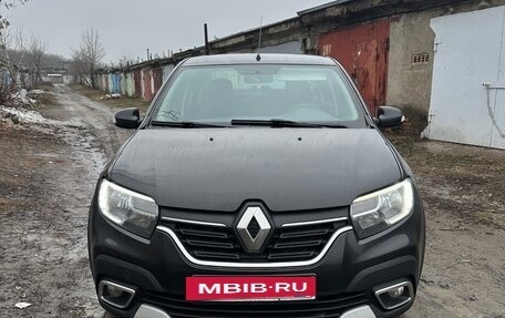 Renault Logan II, 2019 год, 800 000 рублей, 2 фотография