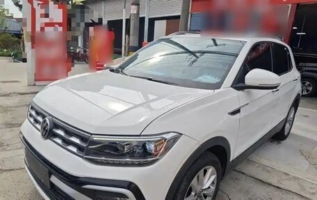 Volkswagen T-Roc I, 2021 год, 1 450 000 рублей, 1 фотография