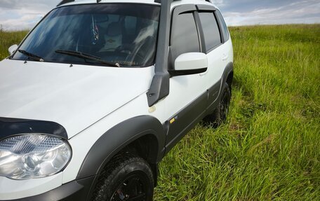 Chevrolet Niva I рестайлинг, 2016 год, 690 000 рублей, 6 фотография