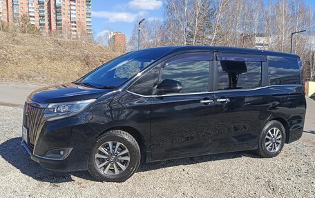 Toyota Esquire I, 2020 год, 3 050 000 рублей, 14 фотография