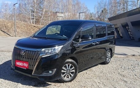 Toyota Esquire I, 2020 год, 3 050 000 рублей, 13 фотография