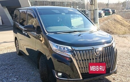 Toyota Esquire I, 2020 год, 3 050 000 рублей, 16 фотография