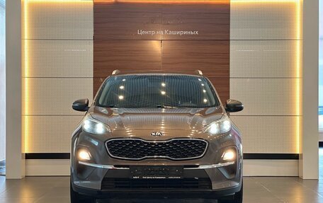 KIA Sportage IV рестайлинг, 2020 год, 2 190 999 рублей, 2 фотография