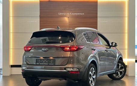 KIA Sportage IV рестайлинг, 2020 год, 2 190 999 рублей, 6 фотография
