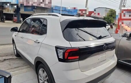 Volkswagen T-Roc I, 2021 год, 1 450 000 рублей, 4 фотография
