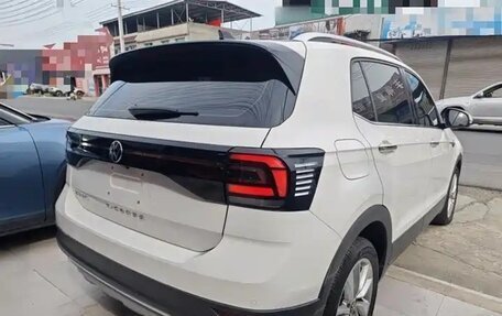 Volkswagen T-Roc I, 2021 год, 1 450 000 рублей, 6 фотография