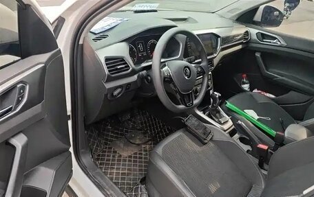 Volkswagen T-Roc I, 2021 год, 1 450 000 рублей, 15 фотография