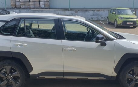 Toyota RAV4, 2022 год, 4 500 000 рублей, 7 фотография