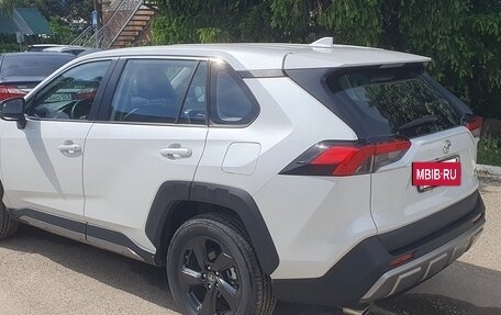 Toyota RAV4, 2022 год, 4 500 000 рублей, 10 фотография