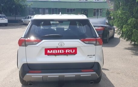 Toyota RAV4, 2022 год, 4 500 000 рублей, 9 фотография