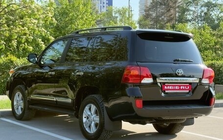 Toyota Land Cruiser 200, 2012 год, 3 830 000 рублей, 6 фотография
