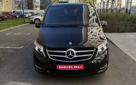 Mercedes-Benz V-Класс, 2019 год, 5 000 000 рублей, 2 фотография