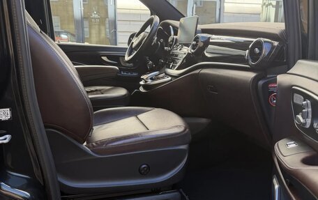 Mercedes-Benz V-Класс, 2019 год, 5 000 000 рублей, 21 фотография