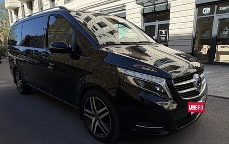 Mercedes-Benz V-Класс, 2019 год, 5 000 000 рублей, 19 фотография