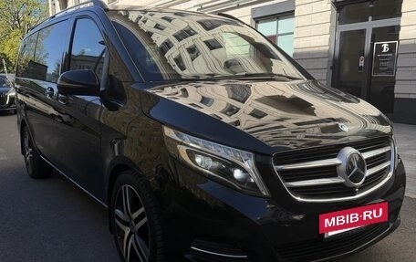 Mercedes-Benz V-Класс, 2019 год, 5 000 000 рублей, 13 фотография