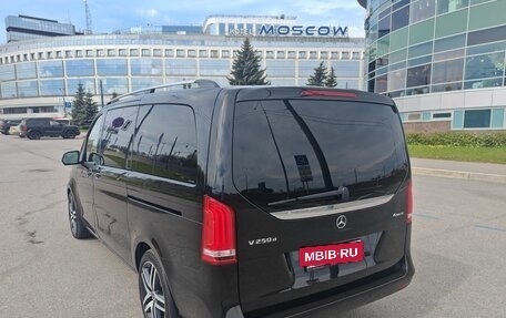 Mercedes-Benz V-Класс, 2019 год, 5 000 000 рублей, 32 фотография
