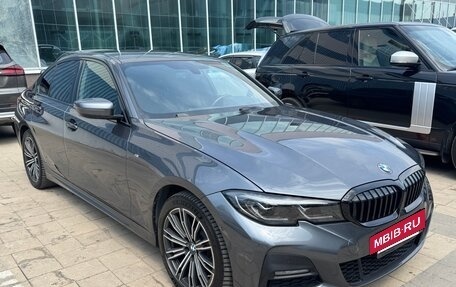 BMW 3 серия, 2021 год, 3 850 000 рублей, 3 фотография