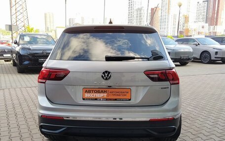 Volkswagen Tiguan II, 2021 год, 3 550 000 рублей, 5 фотография