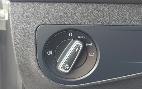 Volkswagen Tiguan II, 2021 год, 3 550 000 рублей, 8 фотография