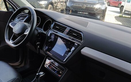 Volkswagen Tiguan II, 2021 год, 3 550 000 рублей, 18 фотография