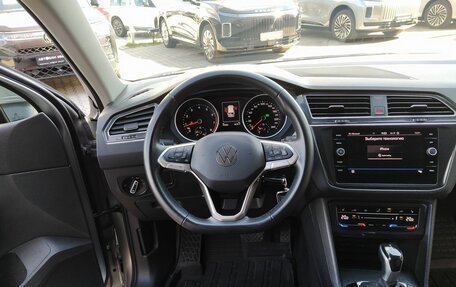 Volkswagen Tiguan II, 2021 год, 3 550 000 рублей, 26 фотография