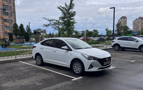 Hyundai Solaris II рестайлинг, 2020 год, 1 300 000 рублей, 2 фотография