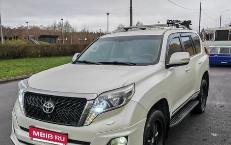 Toyota Land Cruiser Prado 150 рестайлинг 2, 2014 год, 3 500 000 рублей, 11 фотография