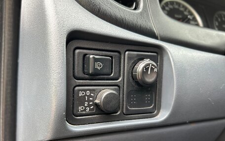 Nissan Almera, 2004 год, 21 фотография