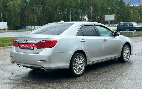 Toyota Camry, 2011 год, 1 290 000 рублей, 2 фотография