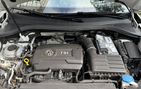Volkswagen Tiguan II, 2018 год, 2 150 000 рублей, 19 фотография