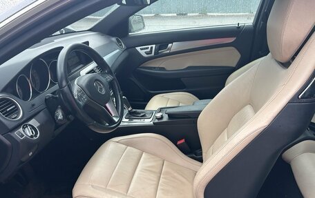 Mercedes-Benz C-Класс, 2011 год, 1 250 000 рублей, 6 фотография