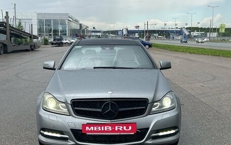Mercedes-Benz C-Класс, 2011 год, 1 250 000 рублей, 3 фотография