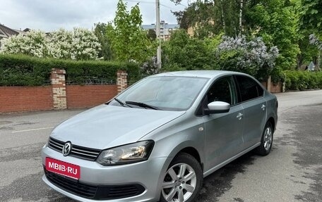 Volkswagen Polo VI (EU Market), 2011 год, 365 000 рублей, 1 фотография