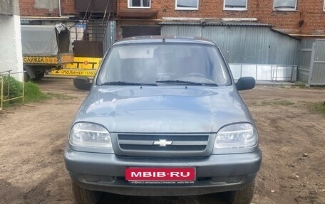 Chevrolet Niva I рестайлинг, 2005 год, 200 000 рублей, 1 фотография