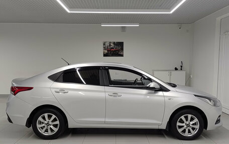 Hyundai Solaris II рестайлинг, 2017 год, 1 133 000 рублей, 5 фотография