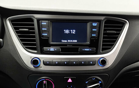 Hyundai Solaris II рестайлинг, 2017 год, 1 133 000 рублей, 18 фотография