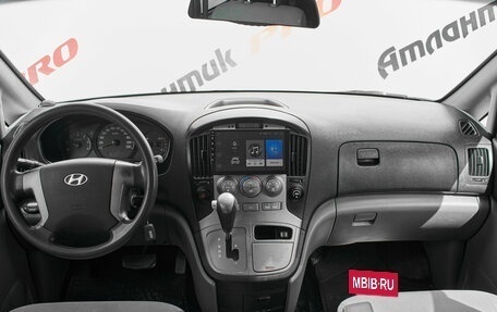 Hyundai Grand Starex Grand Starex I рестайлинг 2, 2008 год, 1 290 000 рублей, 10 фотография