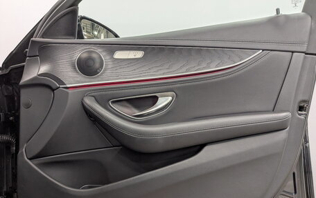 Mercedes-Benz E-Класс, 2019 год, 3 650 000 рублей, 25 фотография