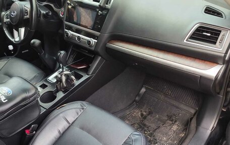 Subaru Outback IV рестайлинг, 2017 год, 1 900 000 рублей, 12 фотография