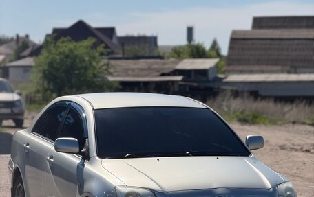 Toyota Avensis III рестайлинг, 2005 год, 500 000 рублей, 4 фотография