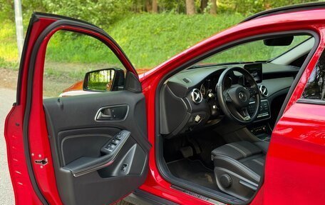 Mercedes-Benz GLA, 2019 год, 1 950 000 рублей, 18 фотография