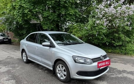 Volkswagen Polo VI (EU Market), 2011 год, 365 000 рублей, 3 фотография