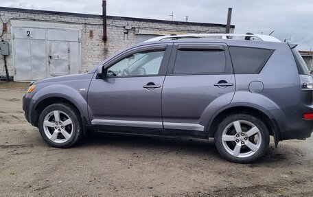 Mitsubishi Outlander III рестайлинг 3, 2008 год, 1 050 000 рублей, 5 фотография